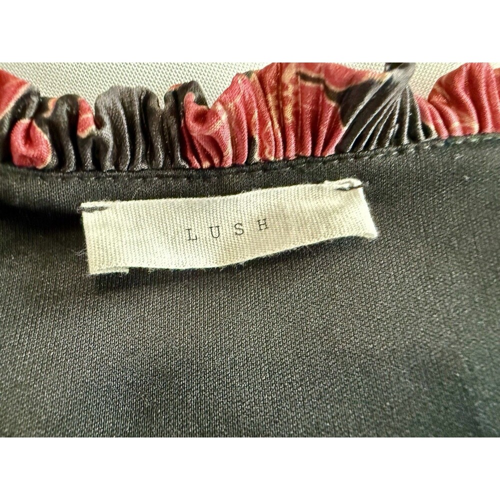 NEW Lush Black Red Floral Pleated Blouse Surplice Neck Ruffled Long Sleeve S - Picture 9 of 10